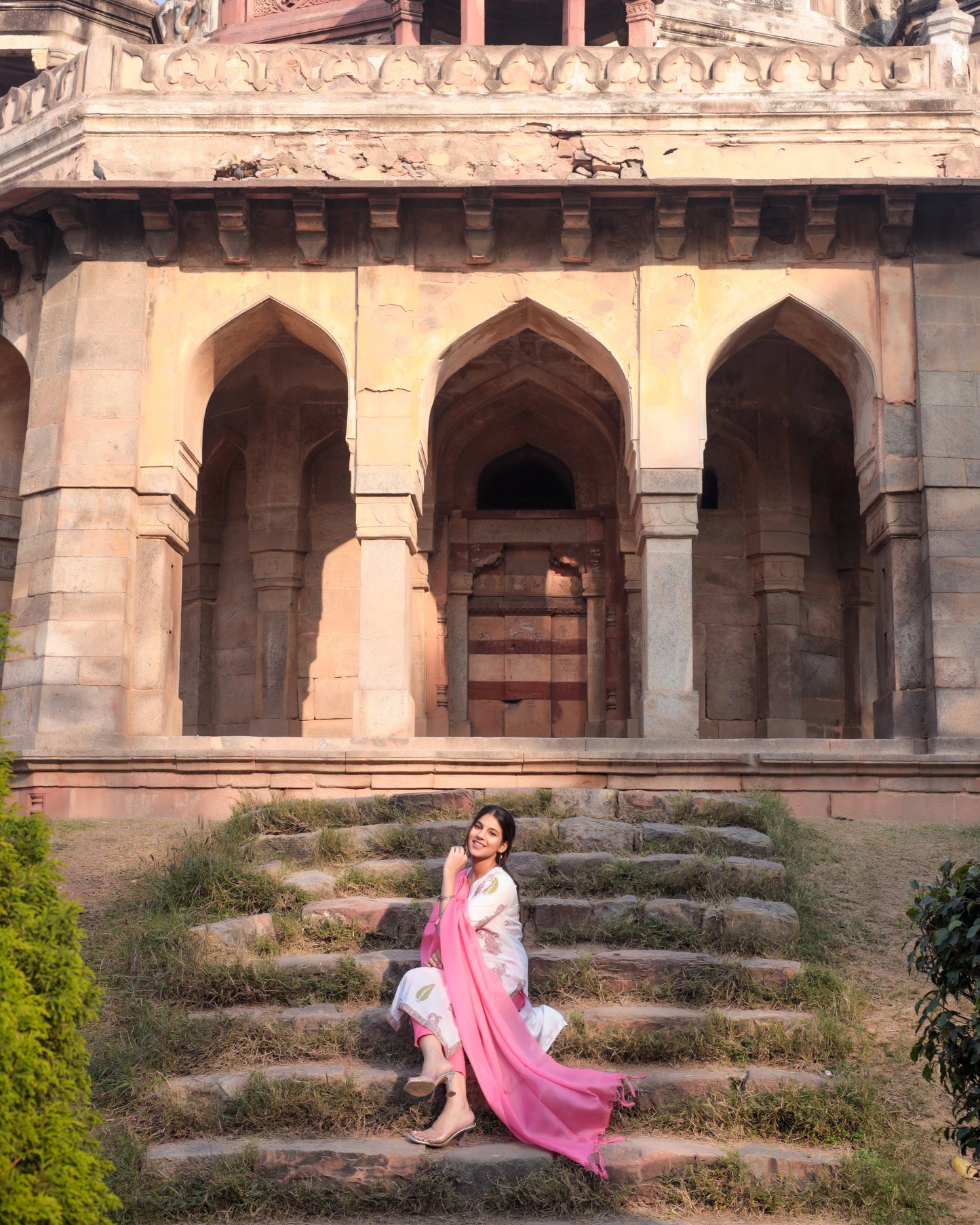 White & Pink printed Viscose suit set with dupatta, 3pc, TK168
