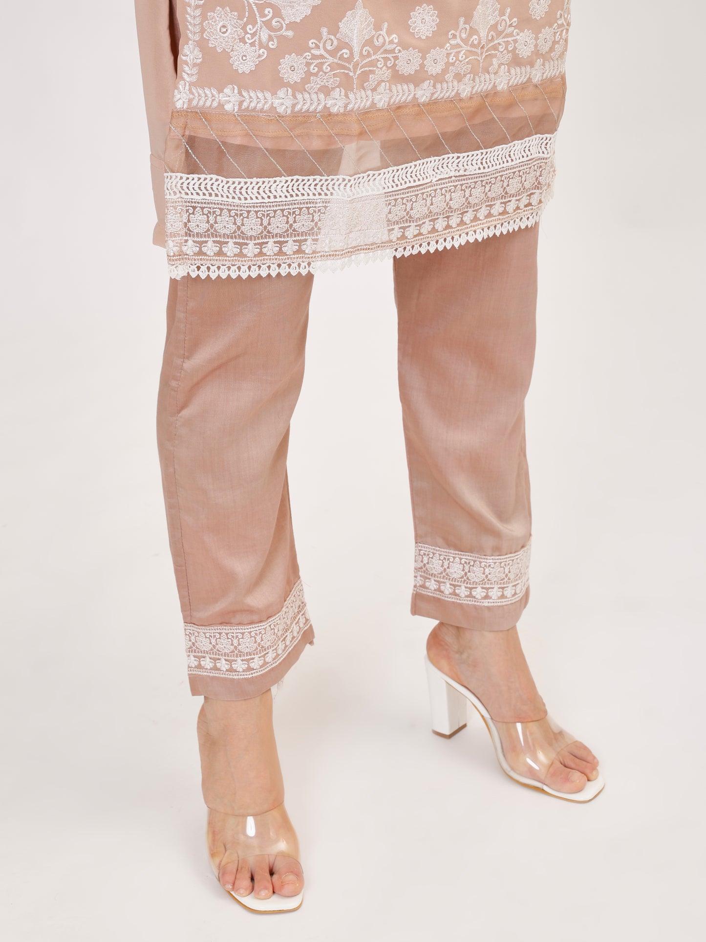 Premium Georgette fabric suit set with embroidery - Pink, TK133