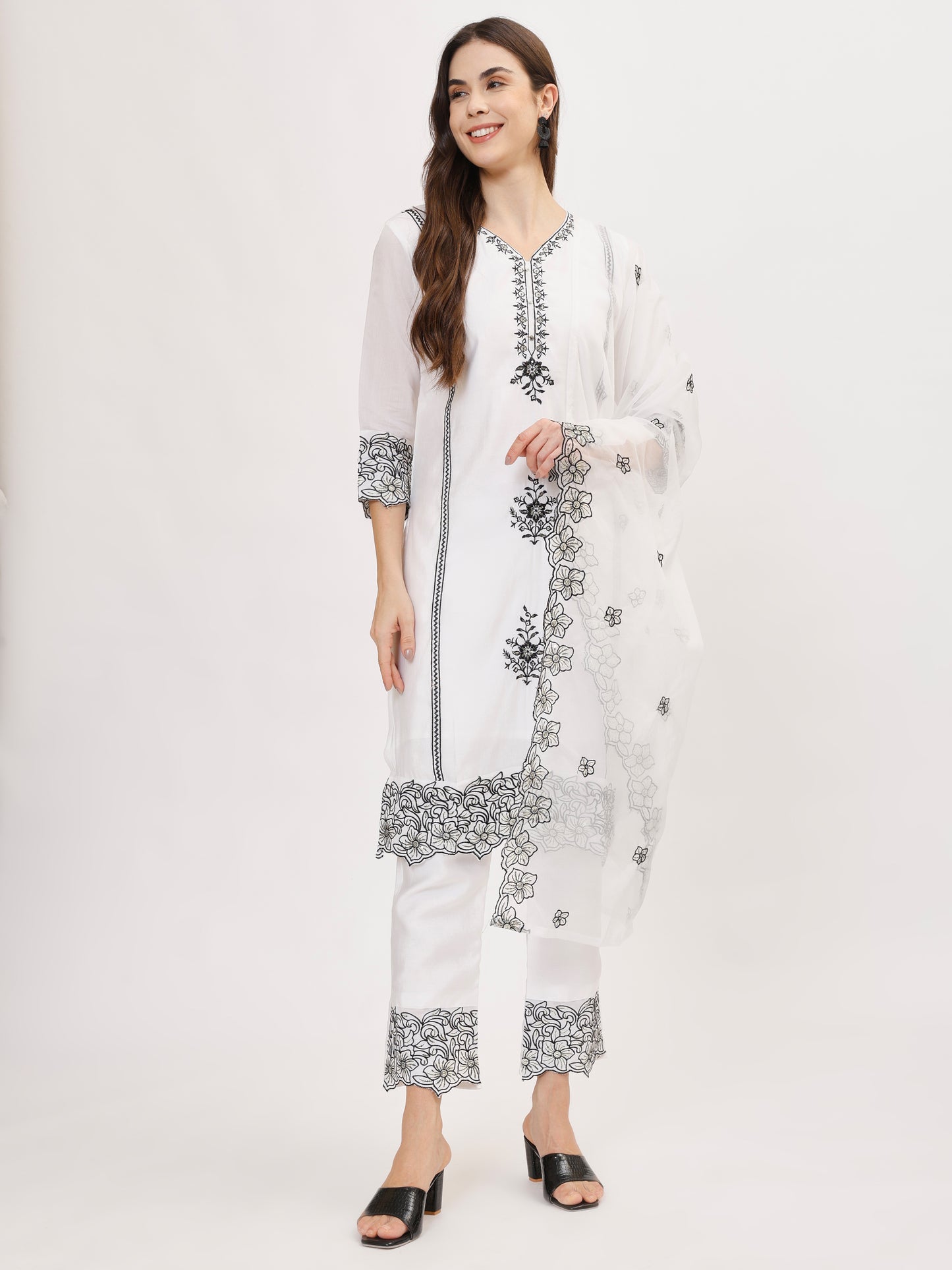 Twinkle & Tulle roman silk fabric suit set with sequen flower & net dupatta