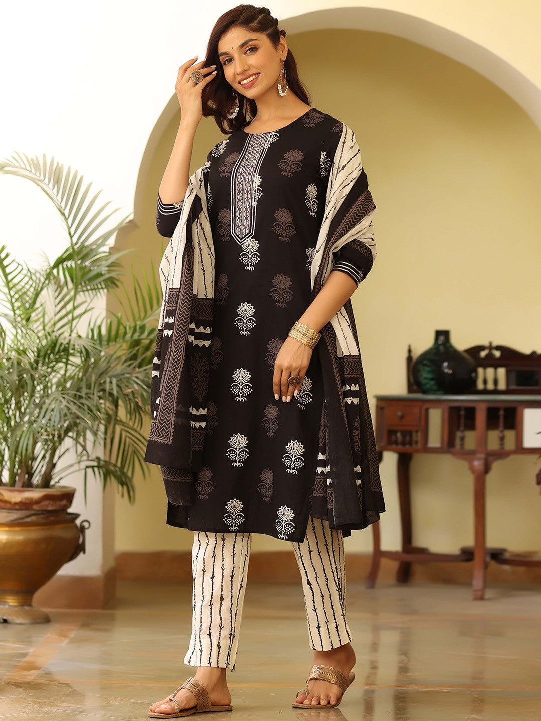 Black & White Floral Printed Rayon Kurta Pant with Dupatta, 3pc set