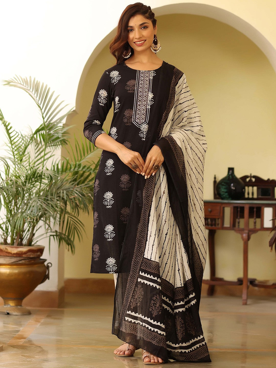 Black & White Floral Printed Rayon Kurta Pant with Dupatta, 3pc set