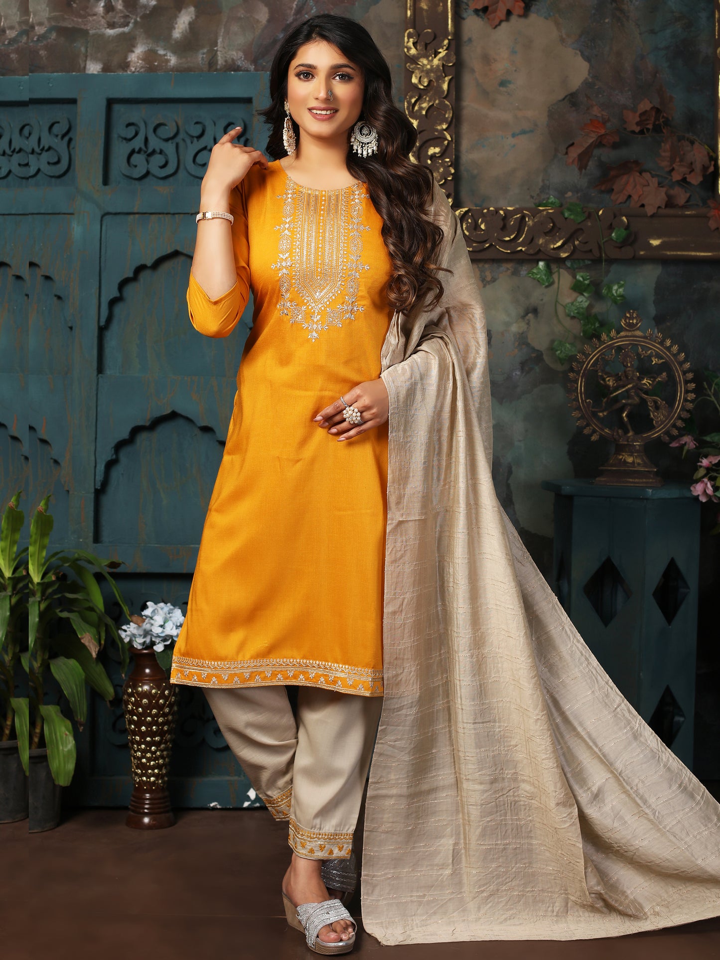Women's Chinon Printed Kurta with Pants & Dupatta- 3pc set, TK005