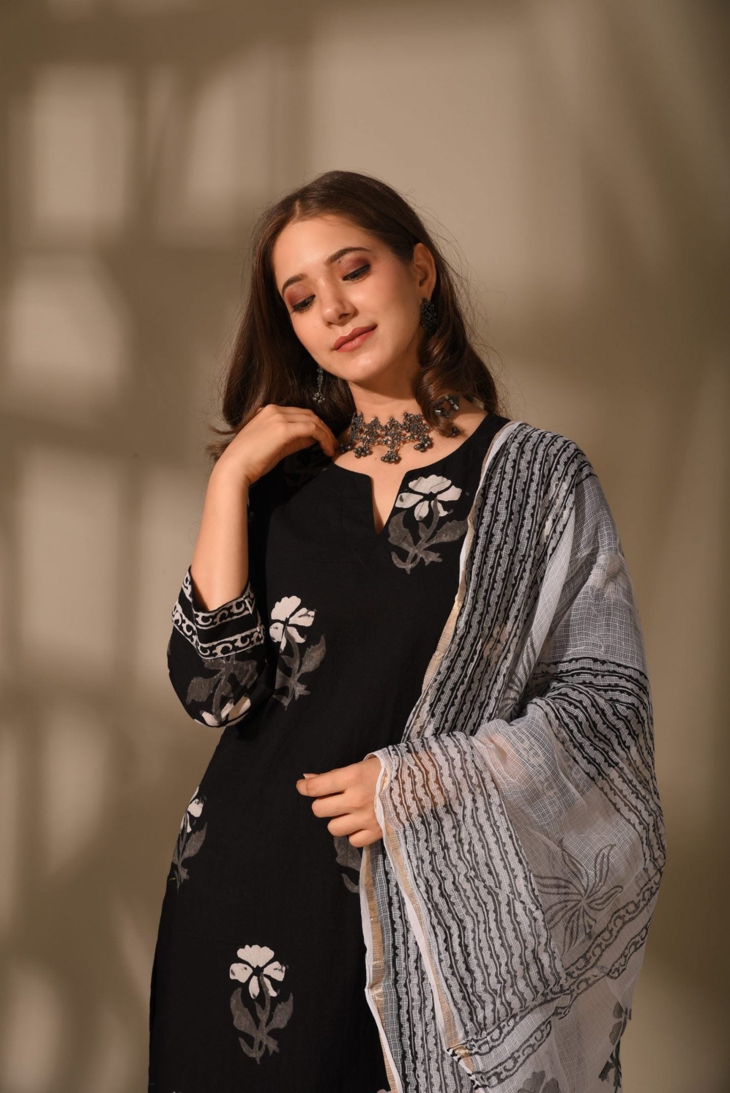Elegant Black & white suit set with dupatta, 3pc, TK167
