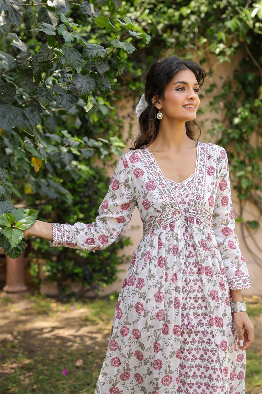 Fuchsia Cotton Mulmul Block-Printed Shrug, Kurta & Pant Set