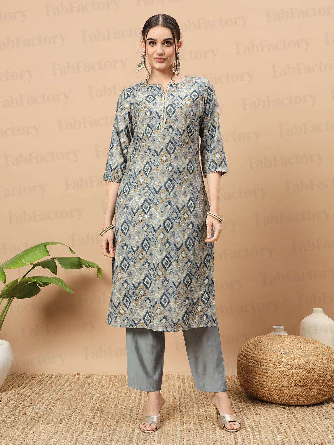 Women's  Chanderi Printed Kurta with Pant- 2pc set, TK006