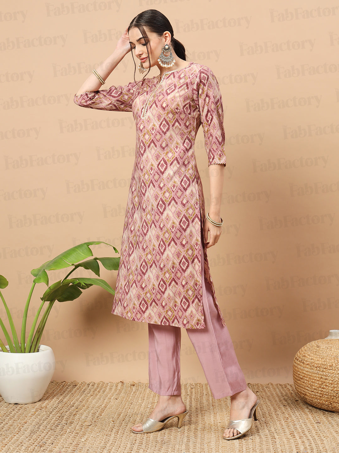 Women's  Chanderi Printed Kurta with Pant- 2pc set, TK006