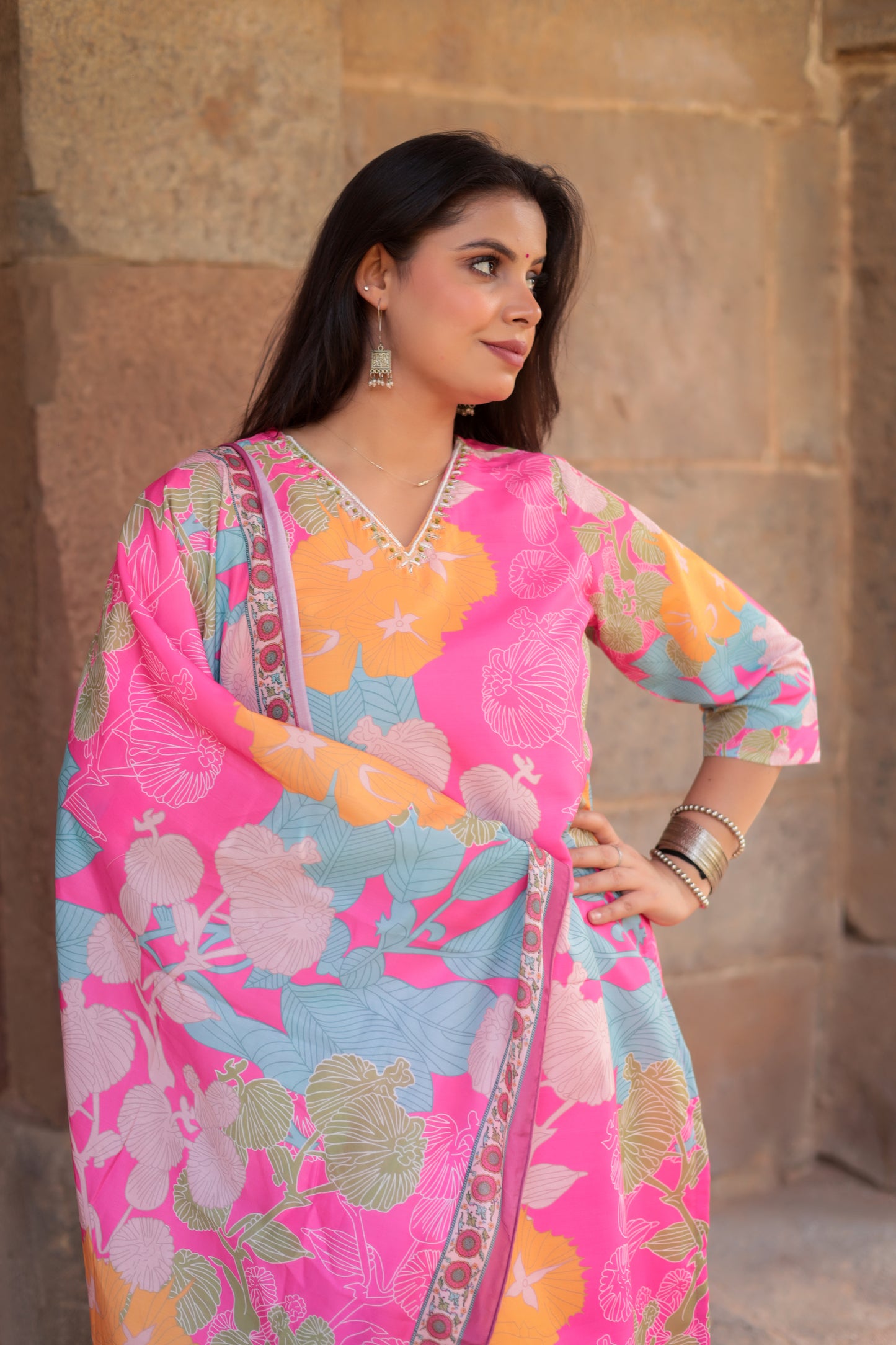 Premium & Soft Pink Floral Printed Kurta with Pants & Dupatta with Hand-work on neck, 3pc set