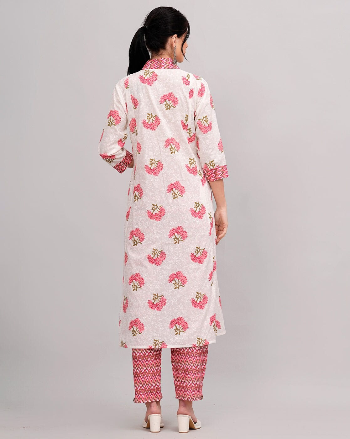 Women's  Cotton Blend Printed Kurta with Pants & Dupatta- 3pc set, TK089