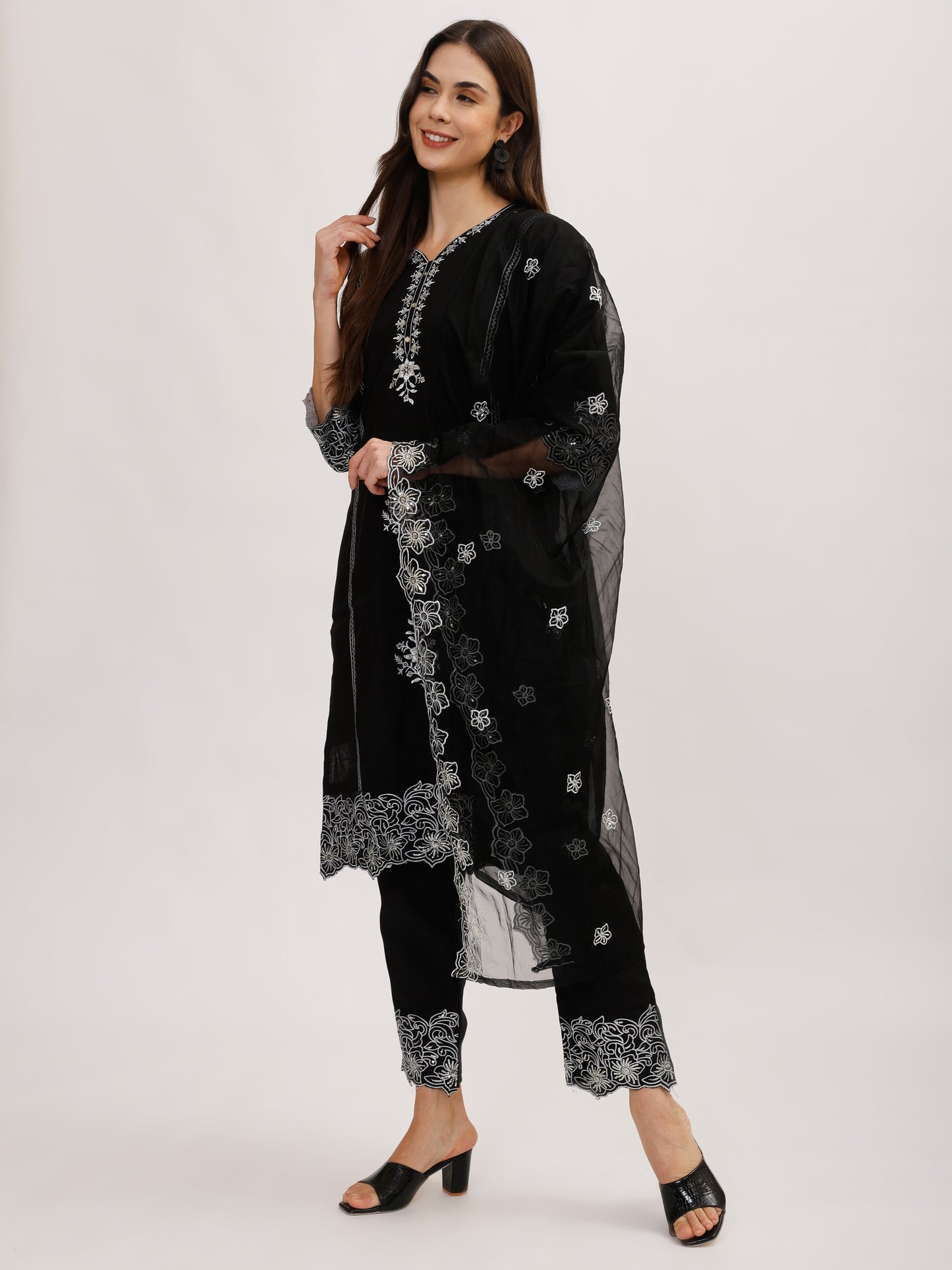 Twinkle & Tulle roman silk fabric suit set with sequen flower & net dupatta - Black, TK105