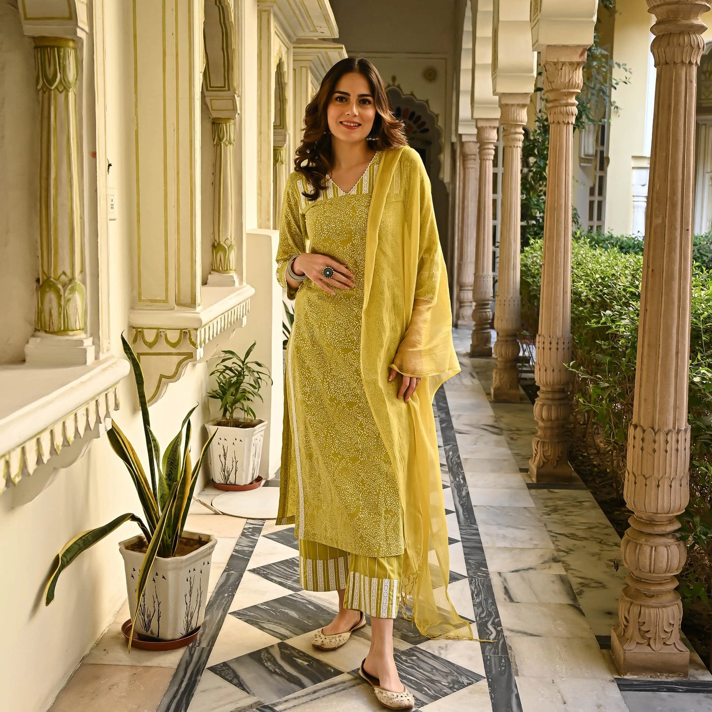 Mustard printed Viscose suit set with dupatta, 3pc