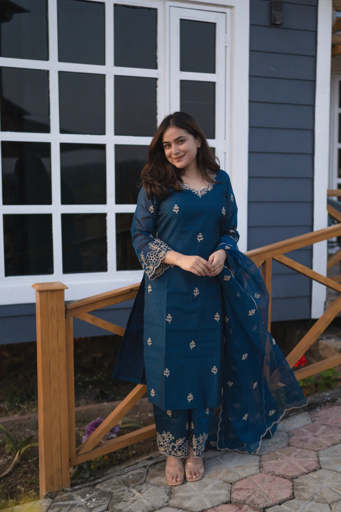 Teal Blue Embroidered Viscose Silk suit set with dupatta, 3pc