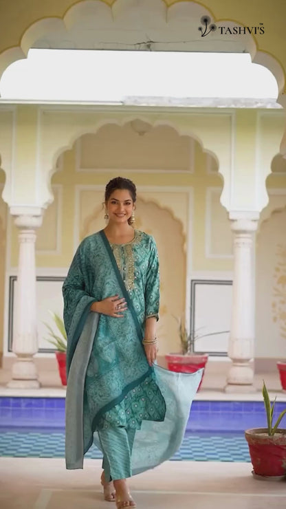 Sea Green Silk Blend Ombre Straight Kurta Trousers With Dupatta